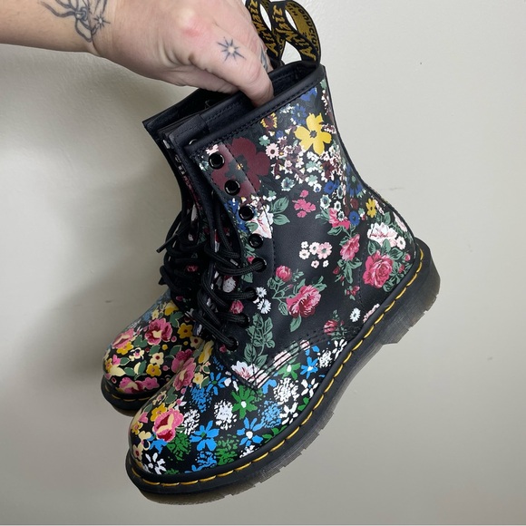 floral doc martens - Picture 3 of 7